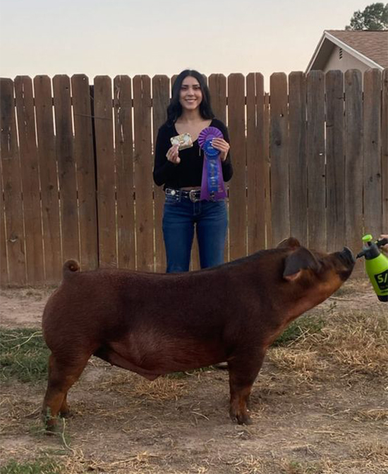 Mora-Champ-Duroc-Ba-So-NMSF-DUNKED-ON Crossroads Winners